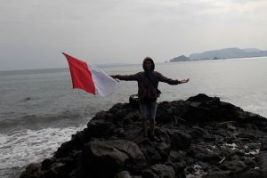 7 Pose khas wisatawan Indonesia, kamu suka foto yang gimana?