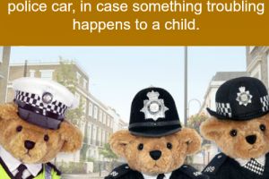 Polisi Belanda selalu bawa boneka Teddy Bear saat patroli, mengapa?