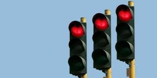 Di kota ini lampu merah boleh diterobos motor