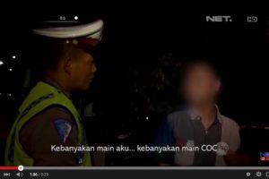 VIDEO: Kebanyakan main COC, anak ini kena razia polisi