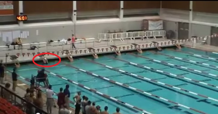 VIDEO: Perenang bak lumba-lumba, semua lawan takluk!