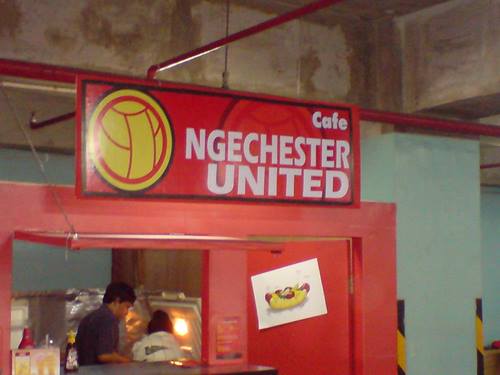 He,he,he, nama warungnya kok begini ya?