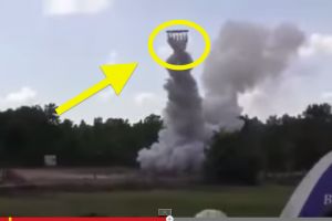 Gila, petasan gasing raksasa ini bisa terbang kayak roket!