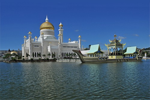 5 Masjid di dunia ini arsitekturnya keren banget, Allahu Akbar!