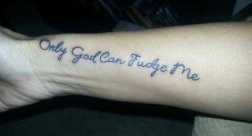 12 Foto tato orang yang salah tulis, apes betul mereka ini!