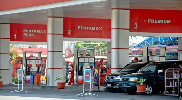 Mencampur bensin premium dan pertamax, apa efeknya?