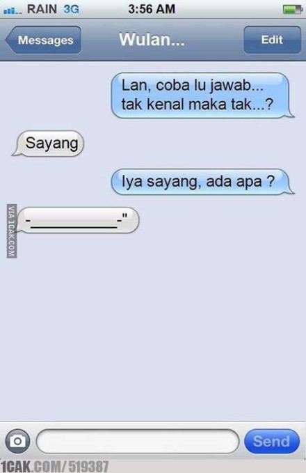 20 SMS lucu buat gebetan yang bakal bikin kamu ngakak!