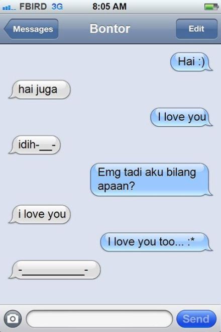 20 SMS lucu buat gebetan yang bakal bikin kamu ngakak!