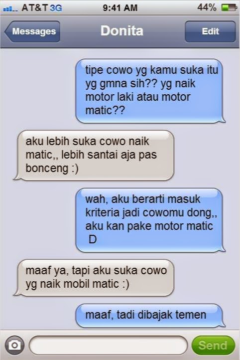 20 SMS lucu buat gebetan yang bakal bikin kamu ngakak!