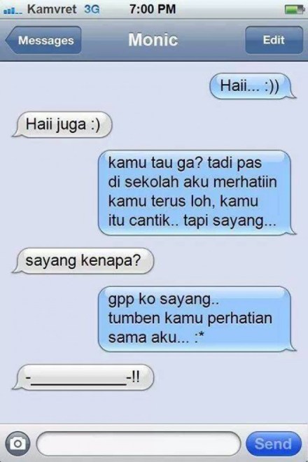 20 SMS lucu buat gebetan yang bakal bikin kamu ngakak!