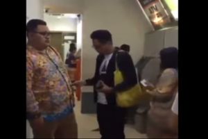 Ada-ada saja, ini 15 foto kelakuan orang di ATM 