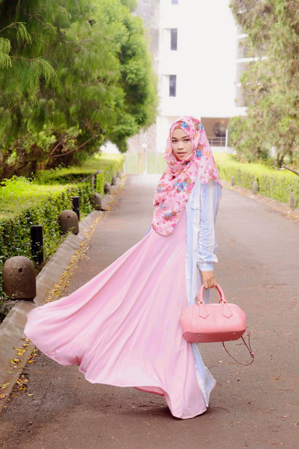 7 Inspirasi gaya lebaran cantik & menawan dari hijab blogger Indonesia