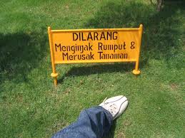 Banyak orang Indonesia suka langgar aturan, 15 foto ini buktinya!