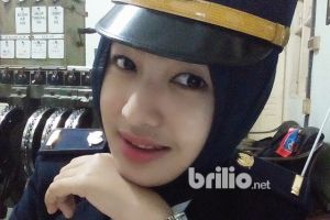 Ade Bela Mustika, kondektur jelita yang bikin penumpang klepek-klepek