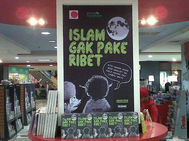 Pembuat komik terlaris Indonesia ini ternyata buta warna Pembuat komik terlaris Indonesia ini ternyata buta warna