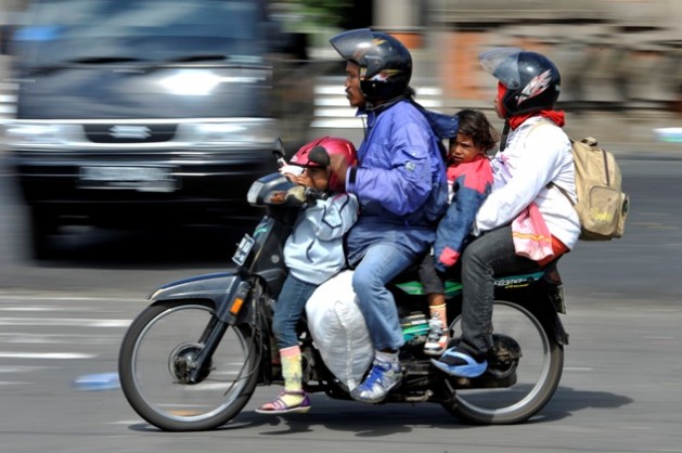 Humor tips mudik Lebaran naik motor