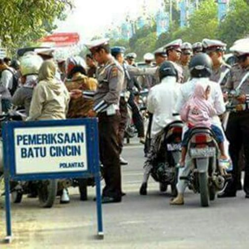 30 Meme lucu ini mengajarkan kita untuk selalu berpikiran positif 30 Meme lucu ini mengajarkan kita untuk selalu berpikiran positif