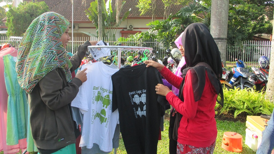 Kreatif, mahasiswa ini kenalkan ilmu elektronika lewat bisnis kaos