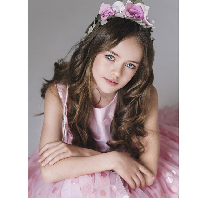 Mengenal Kristina Pimenova, supermodel cilik tercantik di dunia