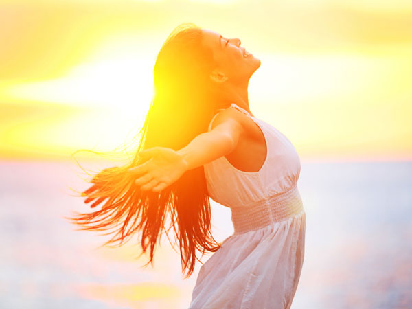 Jangan takut sinar matahari, ini 5 manfaatnya buat kulit kamu