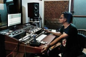 Kamu kerja pakai komputer? Ini 7 cara lindungi mata dari radiasi layar