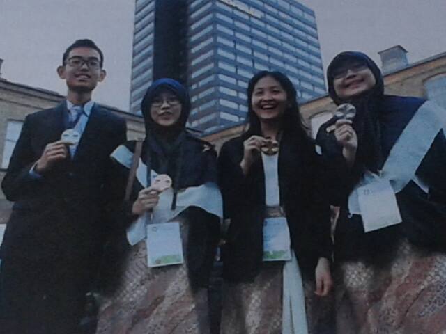 Membanggakan, 4 pelajar Indonesia menang di olimpiade biologi