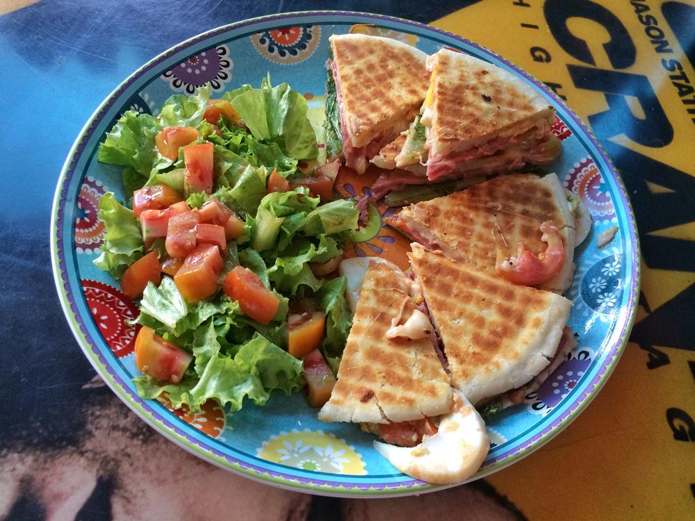 Lezatnya roti panini dari Cinema Bakery Lezatnya roti panini dari Cinema Bakery