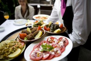 Biar tak malu saat dijamu makan, pelajari table manner ini