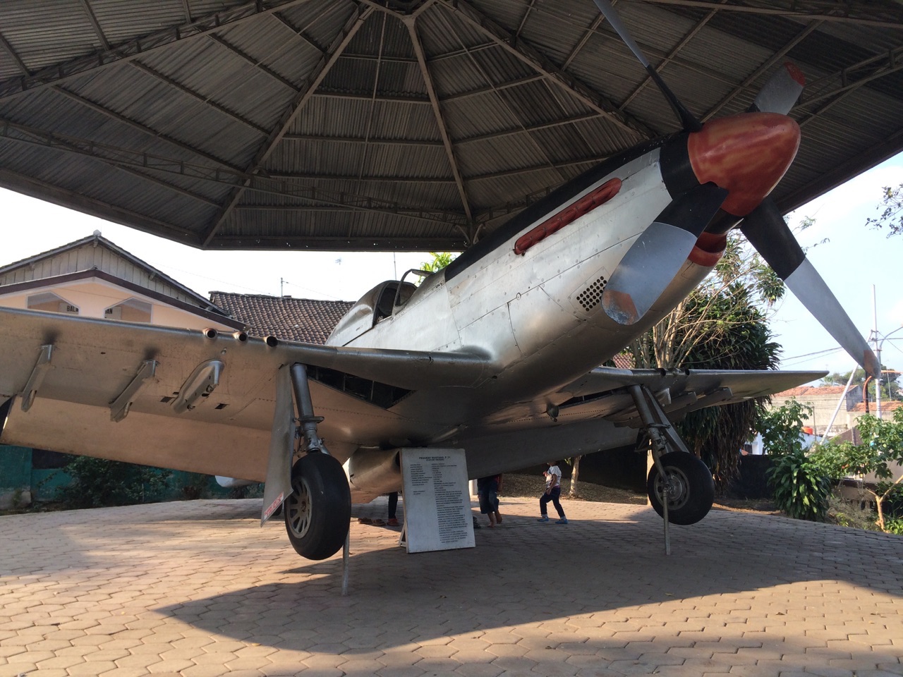 Serang Indonesia, pesawat jenis ini jatuh di Rawa Pening & tak diambil