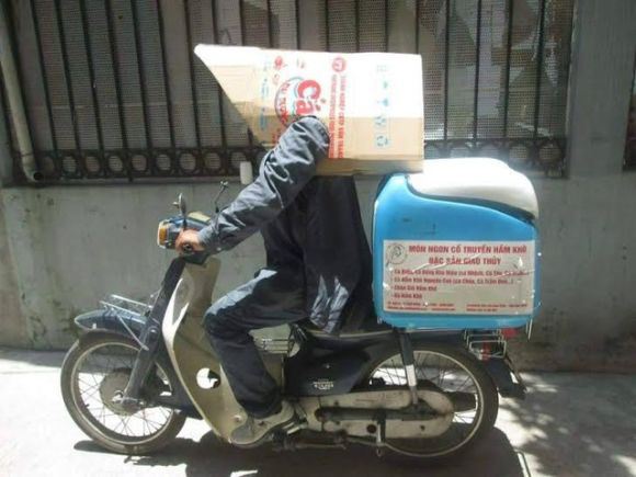 18 Potret cara aneh orang Vietnam hadapi teriknya kemarau