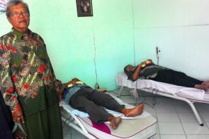 Bersyukur atas kesembuhannya, Sutarno buka terapi tanpa tarif biaya