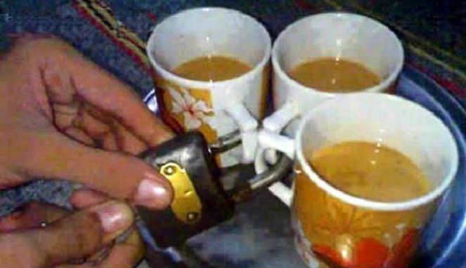 13 Foto lucu bukti orang India overprotektif terhadap barang miliknya! 13 Foto lucu bukti orang India overprotektif terhadap barang miliknya!