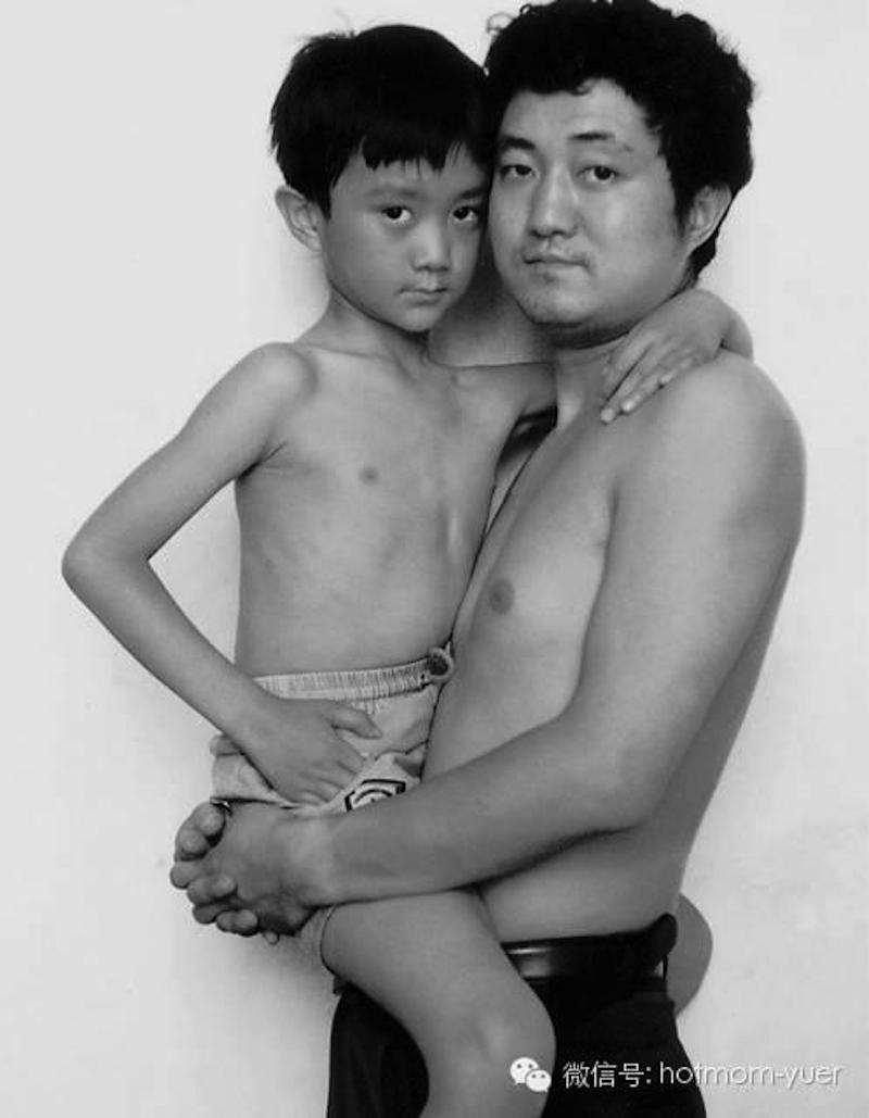 Японский папа и сын. Отец и сын. Сын голи. Shotacon отец и сын.