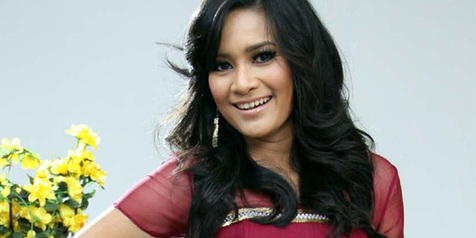 12 Nama asli penyanyi dangdut yang bakal bikin kamu bengong