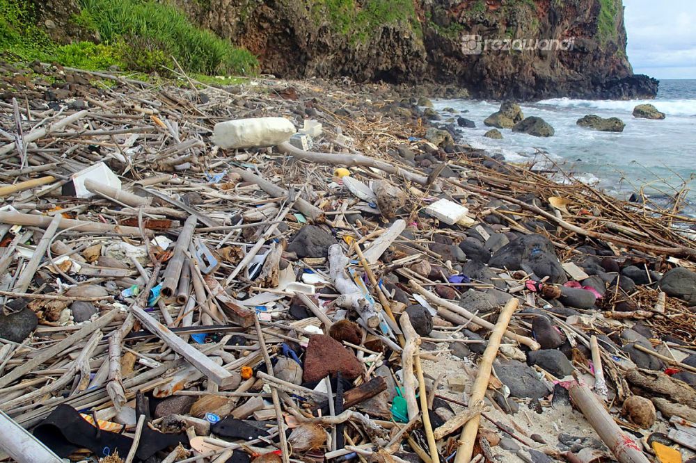 Kerusakan Pulau Sangiang, Banten ini bikin miris 