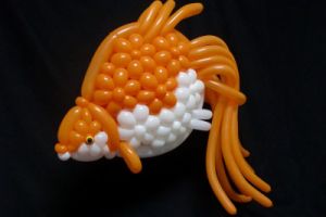 Kamu pasti nggak nyangka kalau karya seni ini dibuat dari balon