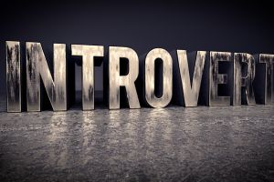 Ups, orang introvert juga bisa narsis
