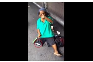 VIDEO: Ternyata begini trik 'kaki buntung' pengemis
