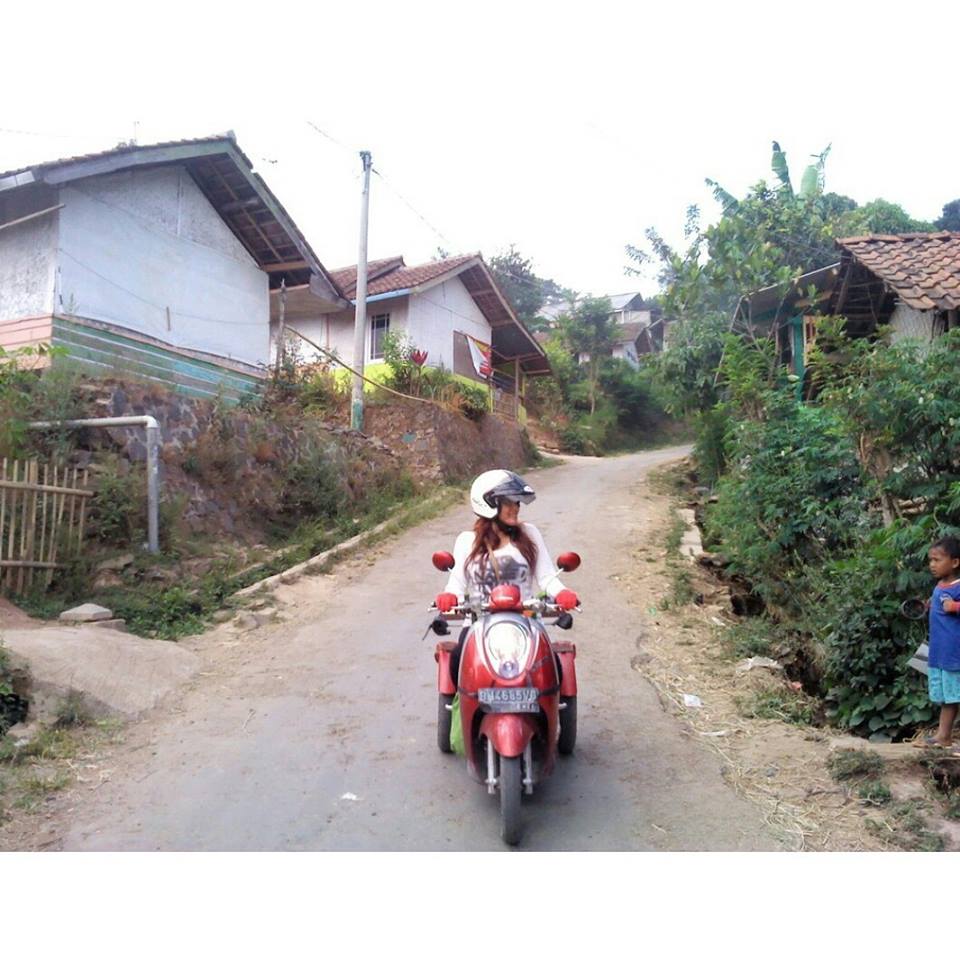 Sendirian naik motor, wanita difabel ini bertekad keliling Indonesia