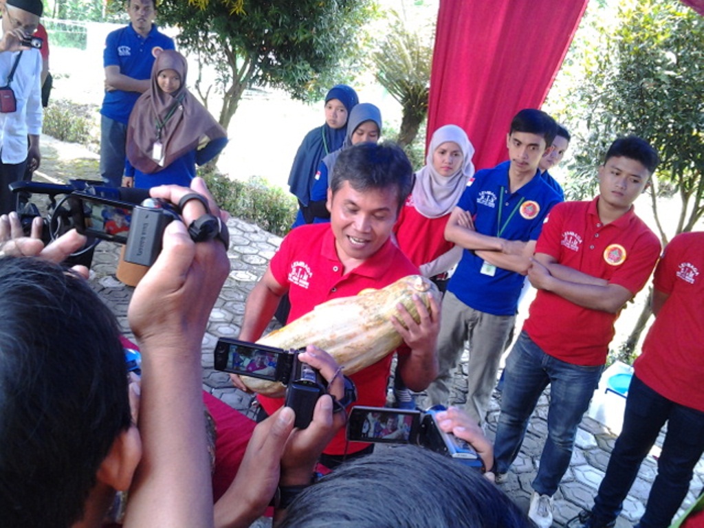 Jimmy Hantu, beri pelatihan gratis bertani, dari makan, semua gratis!