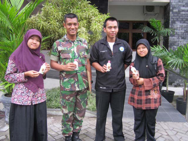 Lotion antinyamuk buatan mahasiswa UNY ini bisa lindungi TNI di Papua