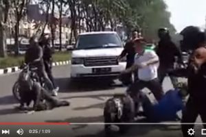 5 Kejanggalan video Ki Kusumo dibully di jalanan