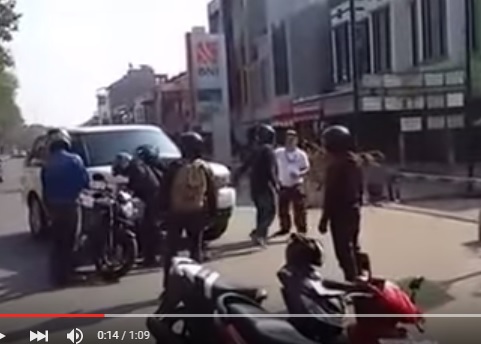 5 Kejanggalan video Ki Kusumo dibully di jalanan