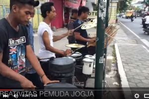 VIDEO: Aksi musisi jalanan Jogja, keren!