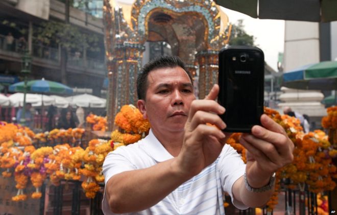 Netizen pertanyakan motif selfie di lokasi bencana, pudarkah empati?