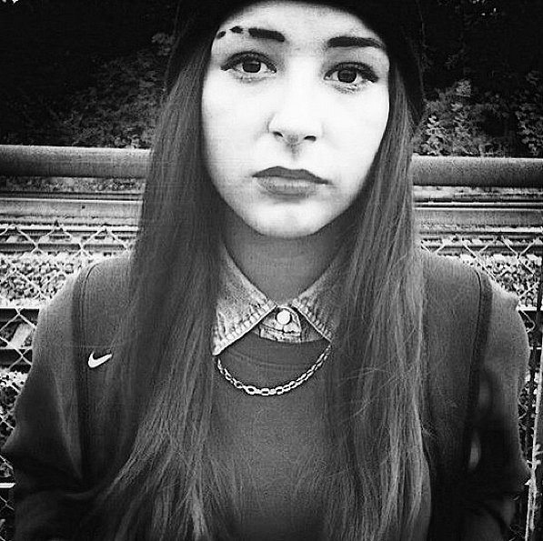 Ini tren alis yang lagi hits sekarang, kamu juga bisa coba! Ini tren alis yang lagi hits sekarang, kamu juga bisa coba!