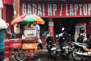 6 Barang yang sering digadai mahasiswa saat 'kiriman terlambat'