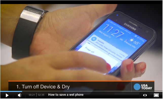 4 Tips ini mustajab keringkan ponsel kamu yang basah, jangan panik!