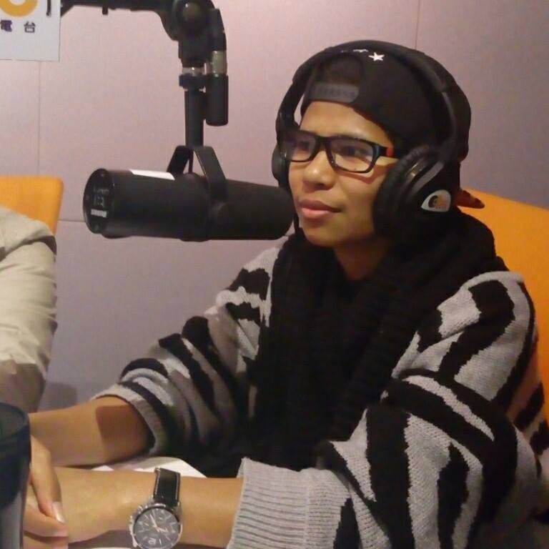 TKW di Hongkong ini rutin donasikan buku bagi pendidikan anak-anak NTT