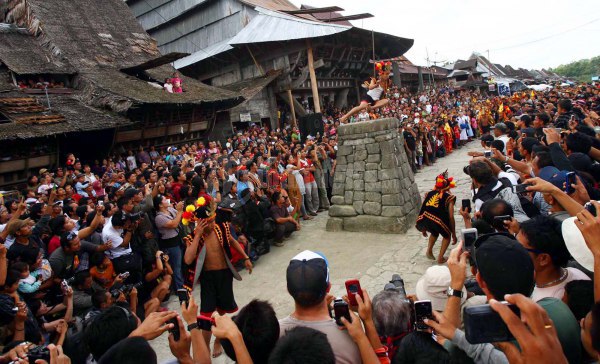 Ragam mahar termahal dalam tradisi unik pernikahan di Indonesia